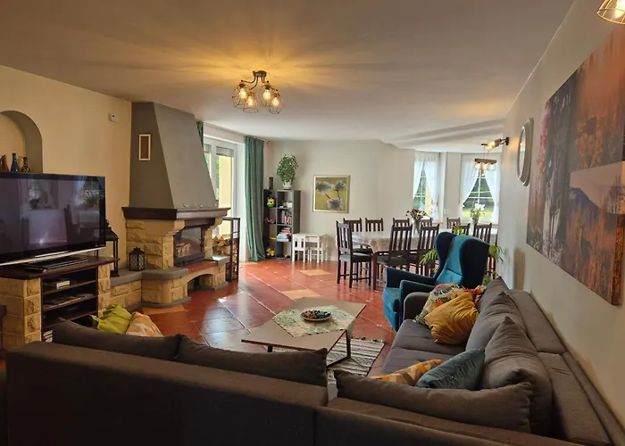 Dom Majka Z 5 Sypialniami