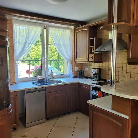 Dom Majka Z 5 Sypialniami *